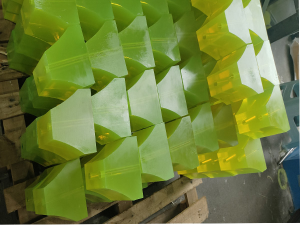 559瓶用聚氨酯壓緊塊